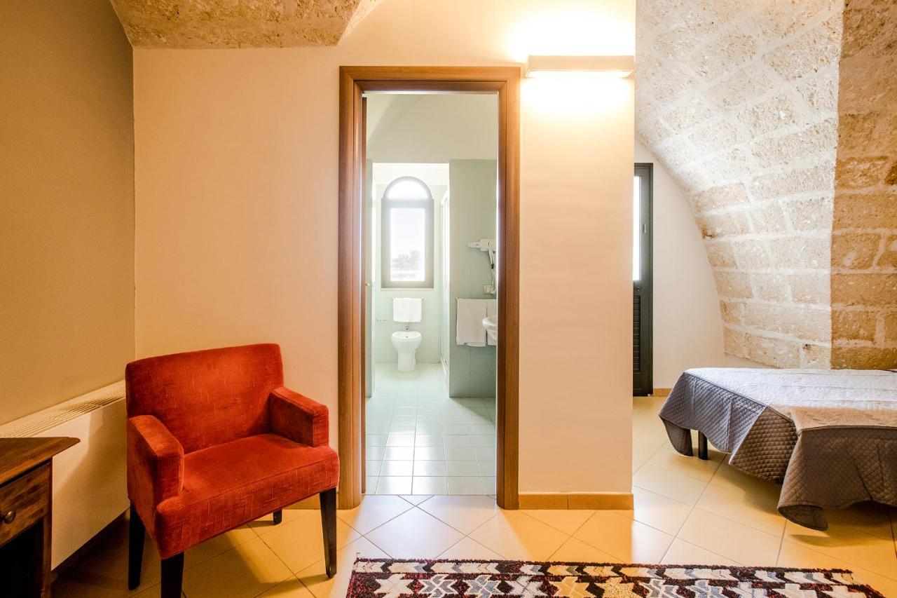 Laurito Resort & Spa Oria  Extérieur photo